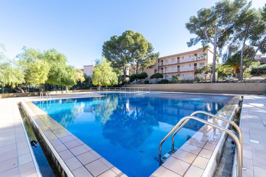 Privilegiado-tarragona-50mplaya-wifi-pool-relax Apartment Tarragona