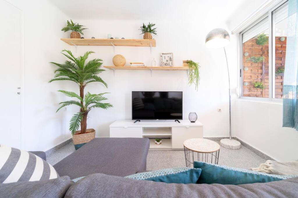 Privilegiado-tarragona-50mplaya-wifi-pool-relax8 * Tarragona